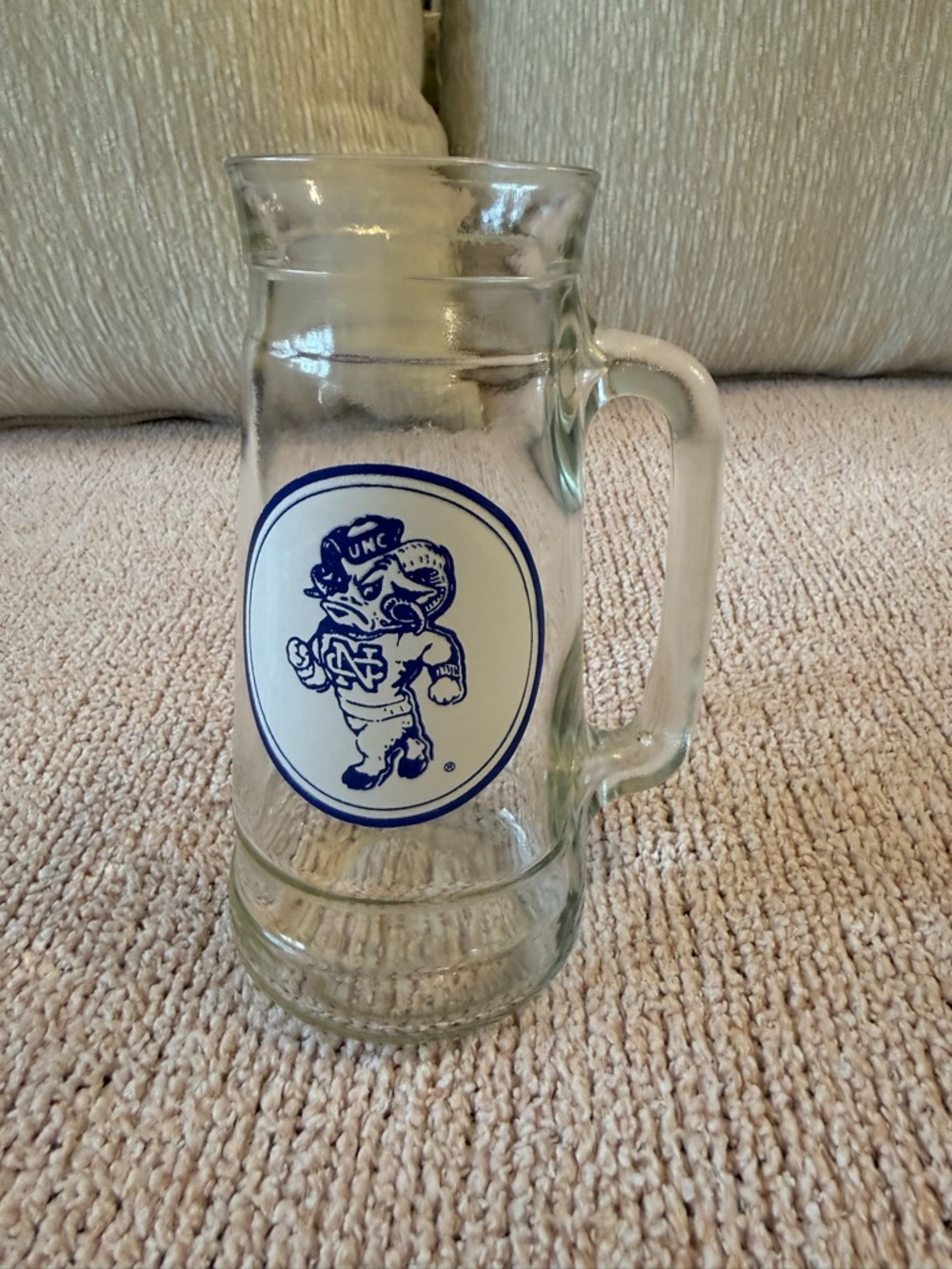 UNC-Themed Clear Glass Stein with Blue Mascot Emblem